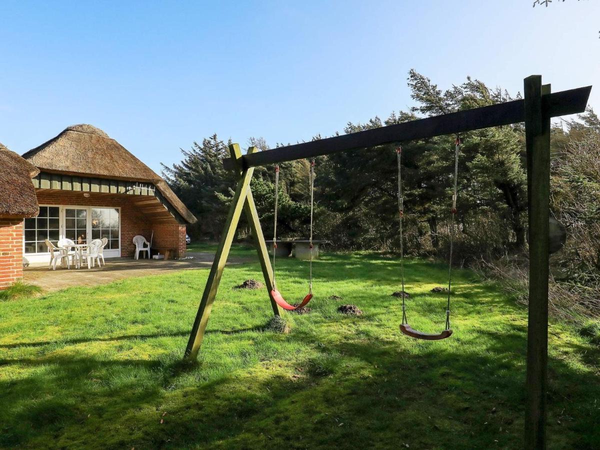 Three-Bedroom Holiday Home In Lokken 1 Bagian luar foto